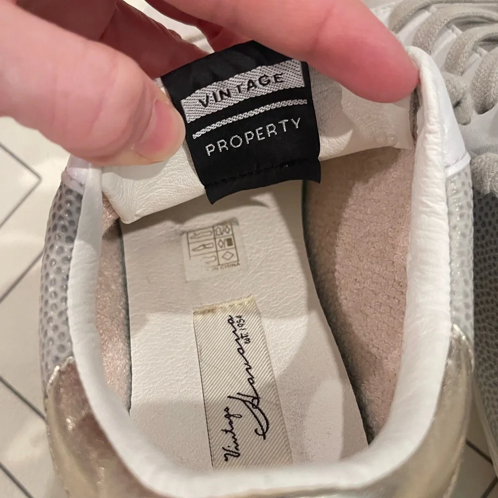 Vintage Havana Flair Sneakers - Picture 11 of 14